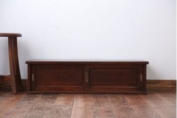 アンティーク家具　和製アンティーク　古い木製の小ぶりなテレビボード(ローボード)