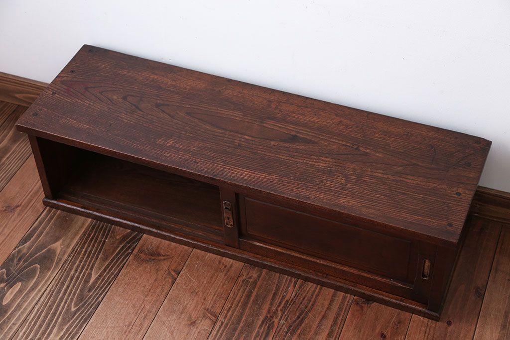 アンティーク家具　和製アンティーク　古い木製の小ぶりなテレビボード(ローボード)
