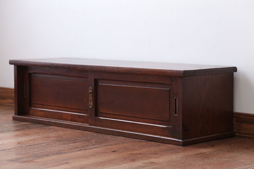 アンティーク家具　和製アンティーク　古い木製の小ぶりなテレビボード(ローボード)