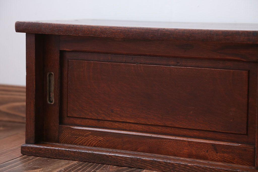 アンティーク家具　和製アンティーク　古い木製の小ぶりなテレビボード(ローボード)