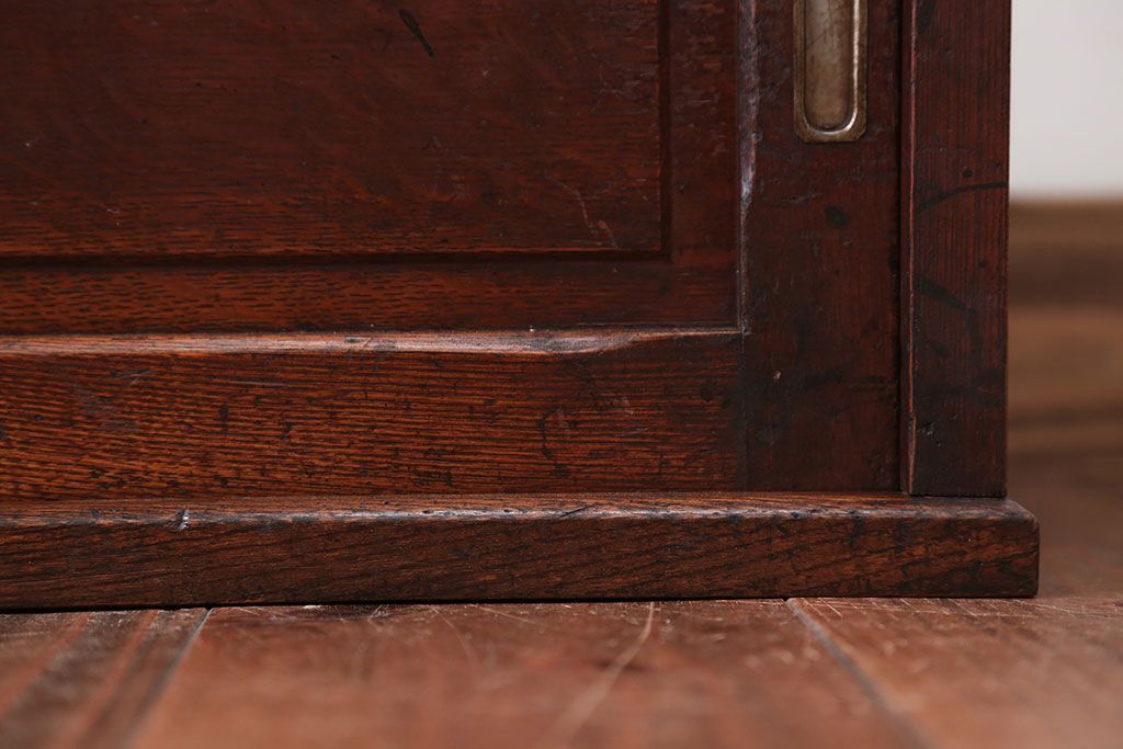 アンティーク家具　和製アンティーク　古い木製の小ぶりなテレビボード(ローボード)