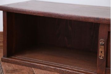 アンティーク家具　和製アンティーク　古い木製の小ぶりなテレビボード(ローボード)