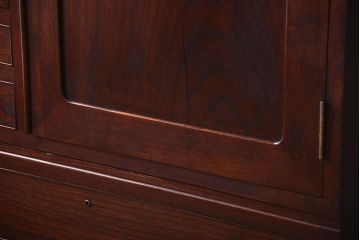 アンティーク家具　和製アンティーク　前面欅材の高級ワードローブ