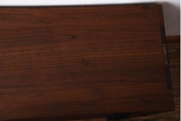 アンティーク家具　和製アンティーク　古い桐材の鉄脚付きローチェスト