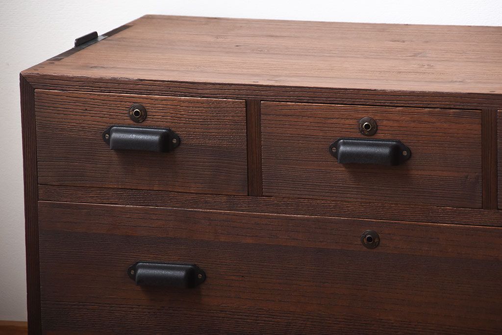 アンティーク家具　和製アンティーク　古い桐材の鉄脚付きローボード