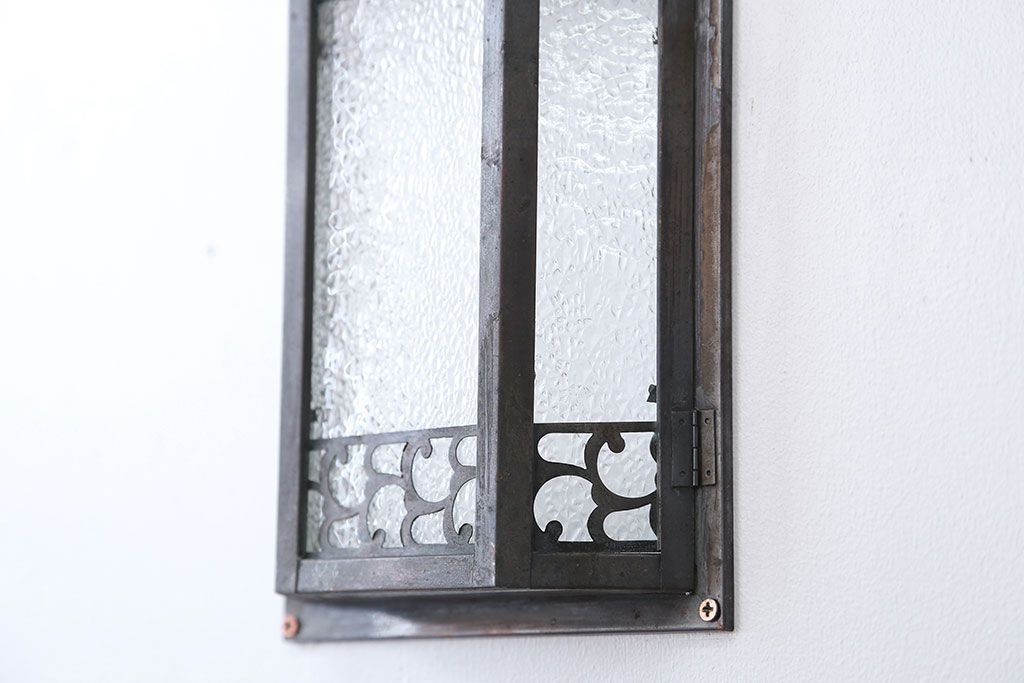 アンティーク　ダイヤガラスの壁掛け照明シェード(1)