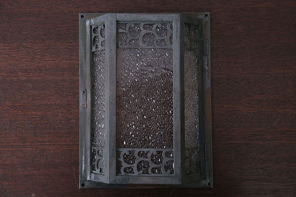 アンティーク　ダイヤガラスの壁掛け照明シェード(1)