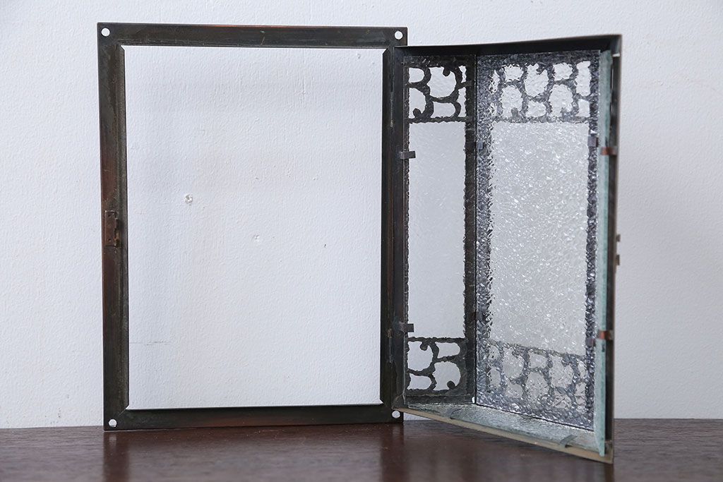 アンティーク　ダイヤガラスの壁掛け照明シェード(2)