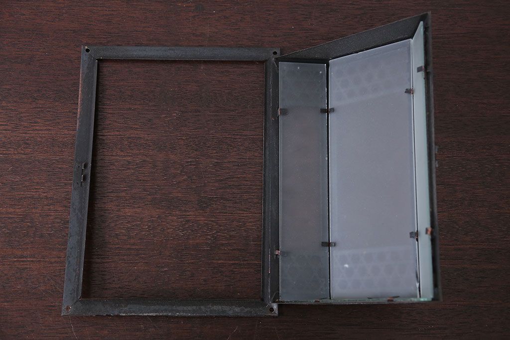 アンティーク　すりガラスの壁掛け照明シェード(1)