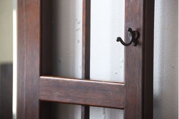 レトロ家具　昭和レトロ　傘立て・引き出し・戸棚・鏡付きのアンティークホールスタンド