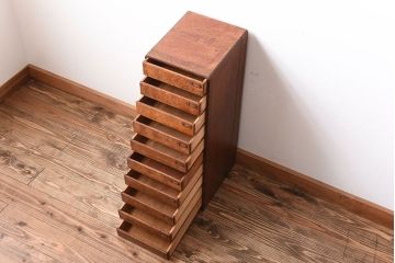 レトロ家具　昭和レトロ　ネームプレート付き!古いナラ材の10段小引き出し