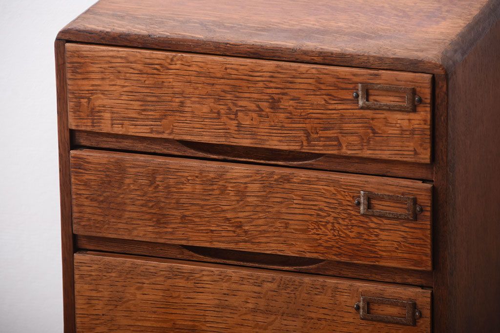 レトロ家具　昭和レトロ　ネームプレート付き!古いナラ材の10段小引き出し