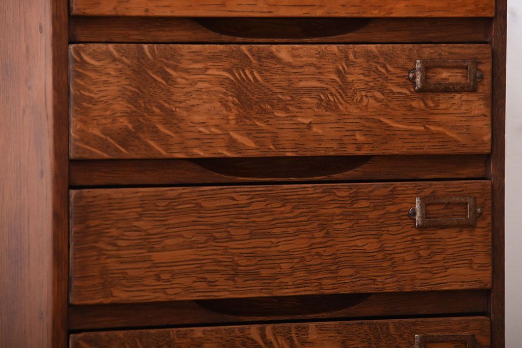 レトロ家具　昭和レトロ　ネームプレート付き!古いナラ材の10段小引き出し