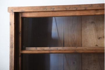 アンティーク家具　アンティーク　引き出し4杯付き!古い木味の重ね収納戸棚