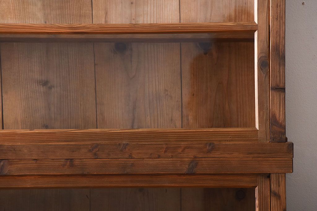 アンティーク家具　アンティーク　引き出し4杯付き!古い木味の重ね収納戸棚