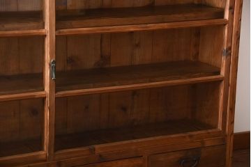 アンティーク家具　アンティーク　引き出し4杯付き!古い木味の重ね収納戸棚