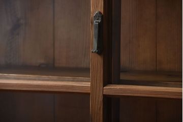 アンティーク家具　アンティーク　引き出し4杯付き!古い木味の重ね収納戸棚