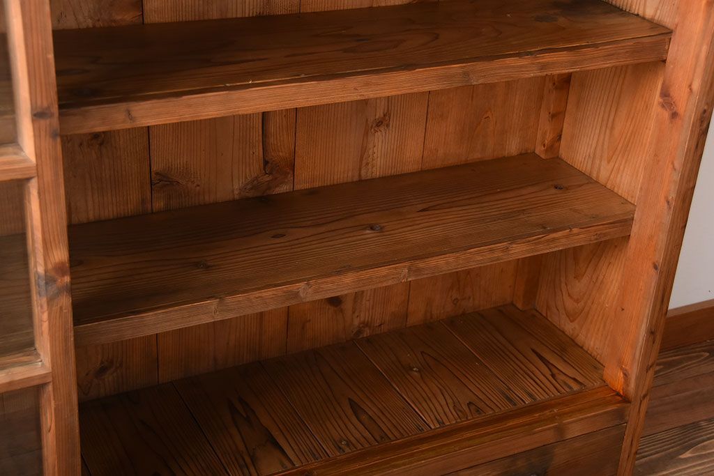 アンティーク家具　アンティーク　引き出し4杯付き!古い木味の重ね収納戸棚