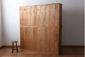 アンティーク家具　アンティーク　引き出し4杯付き!古い木味の重ね収納戸棚