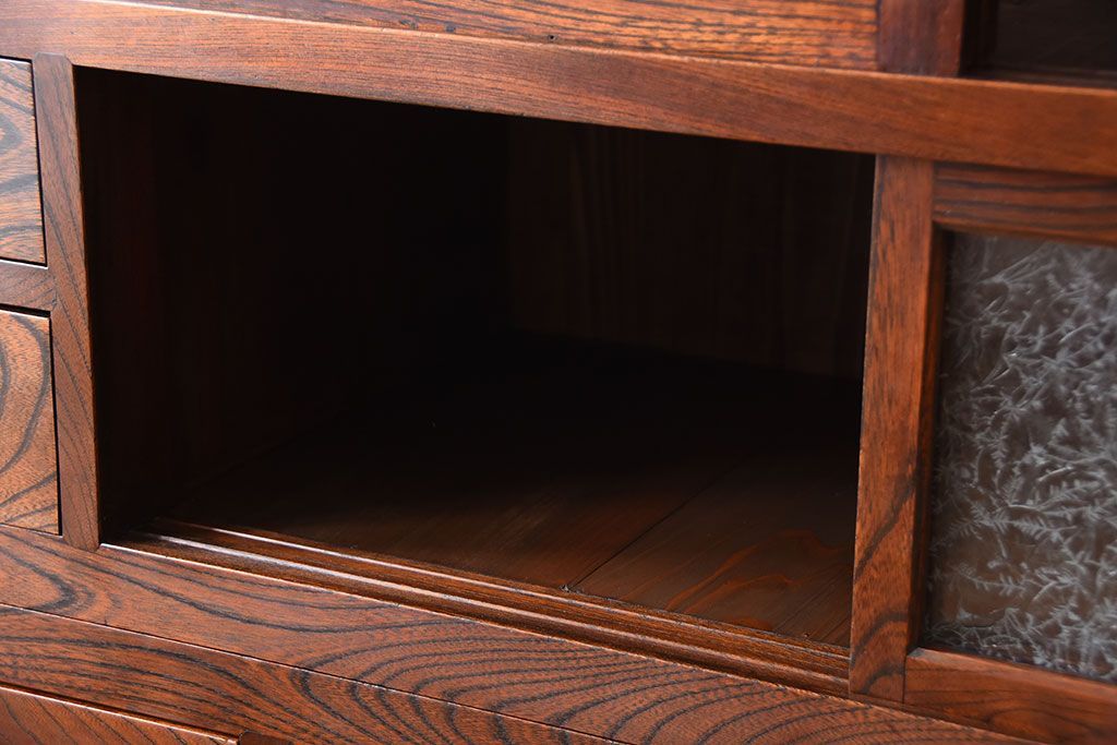 アンティーク家具　古民具・骨董　結霜ガラス入り!前面欅材の高級変わり型収納棚