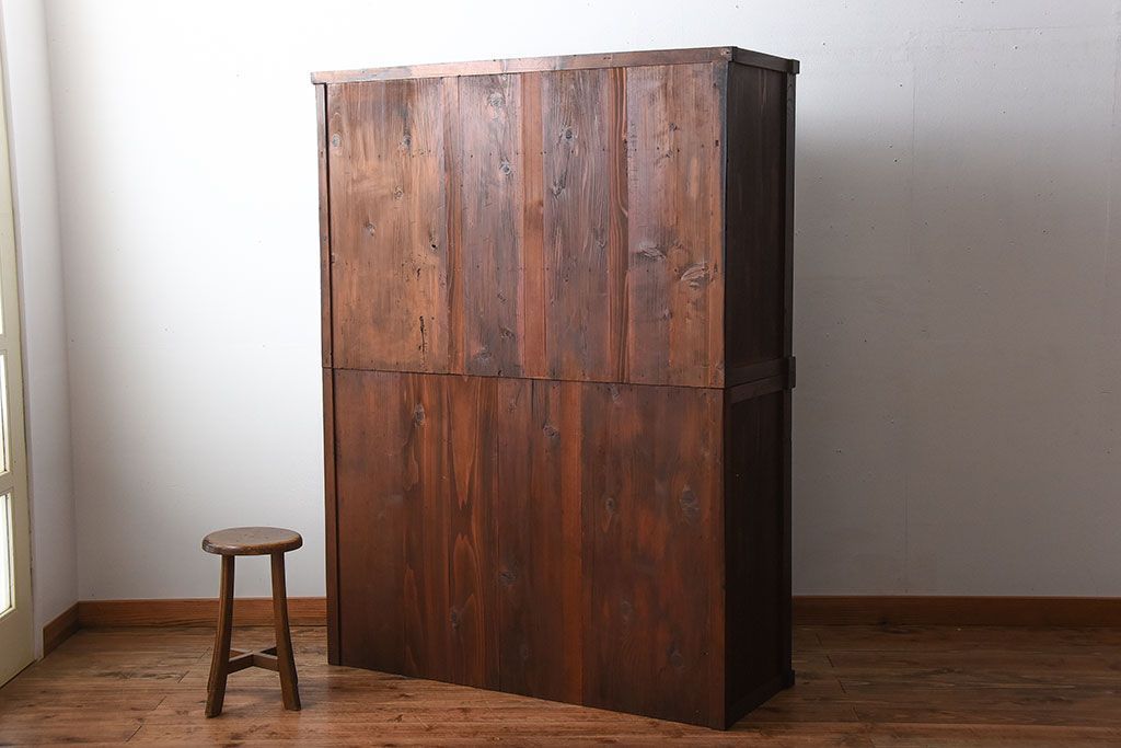 アンティーク家具　古民具・骨董　結霜ガラス入り!前面欅材の高級変わり型収納棚