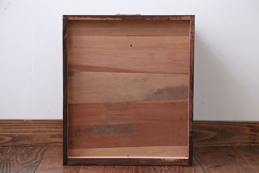 レトロ家具　和製アンティーク　古い木製のレトロな小引き出し