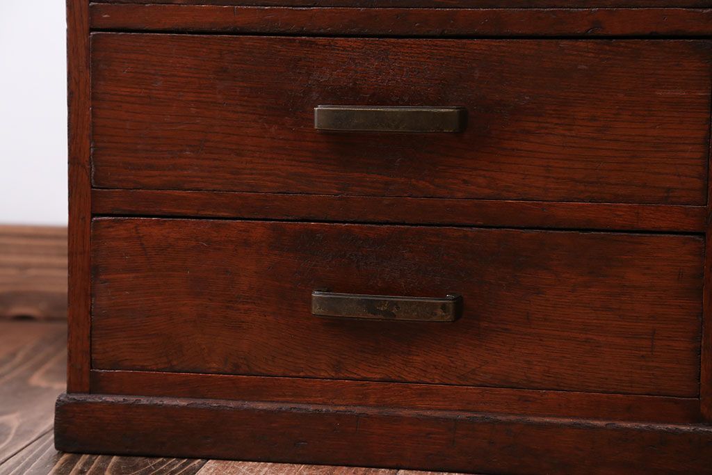 レトロ家具　和製アンティーク　古いナラ材のレトロな小引き出し