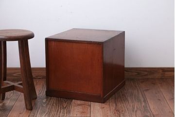 レトロ家具　和製アンティーク　古いナラ材のレトロな小引き出し