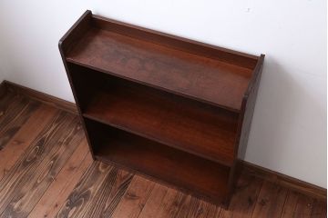 レトロ家具　昭和レトロ　シンプルで小さなアンティーク本棚
