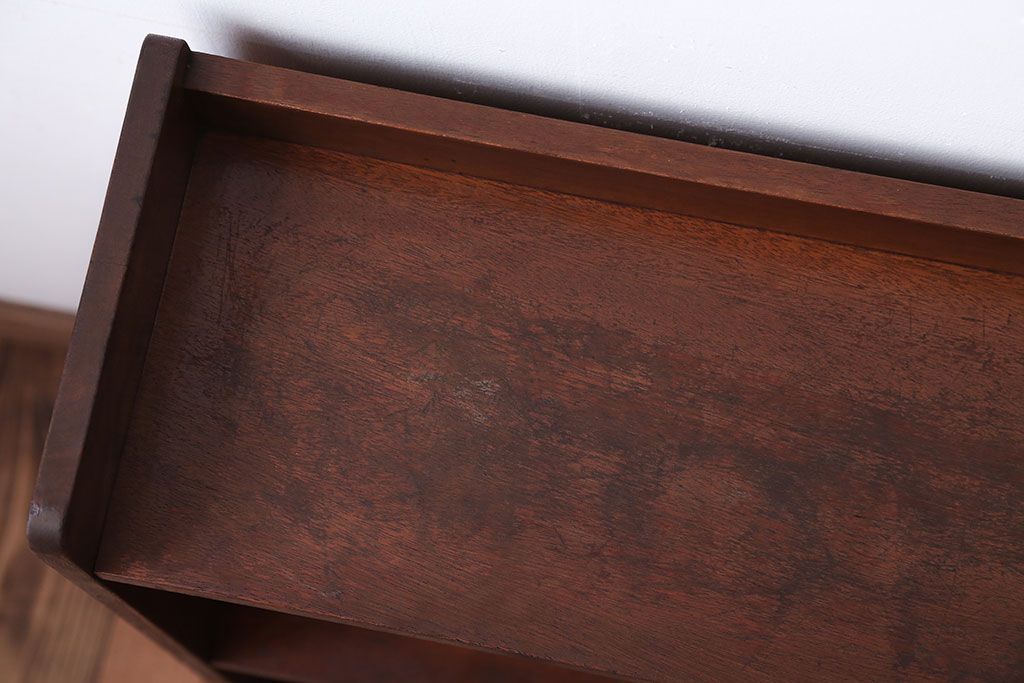 レトロ家具　昭和レトロ　シンプルで小さなアンティーク本棚