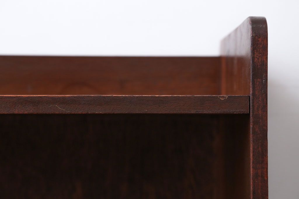 レトロ家具　昭和レトロ　シンプルで小さなアンティーク本棚