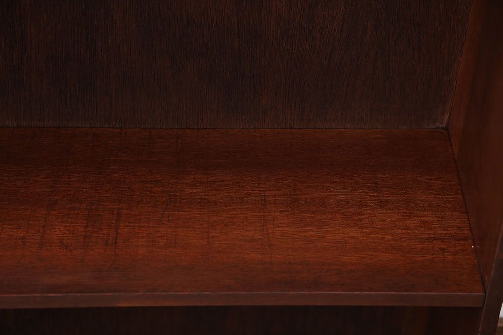 レトロ家具　昭和レトロ　シンプルで小さなアンティーク本棚