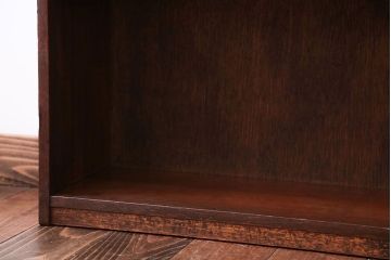 レトロ家具　昭和レトロ　シンプルで小さなアンティーク本棚