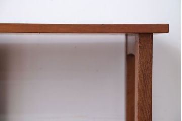 アンティーク家具　和製アンティーク　ナチュラルな木味のおしゃれな飾り棚