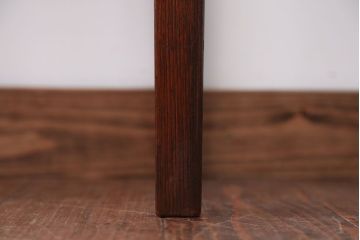 レトロ家具　昭和レトロ　日本楽器(ヤマハ)製　古いナラ材のシンプルなアンティークサイドテーブル