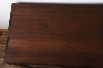 アンティーク家具　和製アンティーク　古い桐材の鉄脚付き収納戸棚