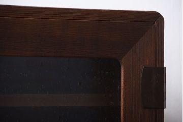 アンティーク家具　和製アンティーク　古い桐材の鉄脚付き収納戸棚