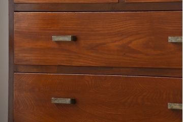 レトロ家具　昭和レトロ　シンプルな古い木製のアンティークチェスト(1)