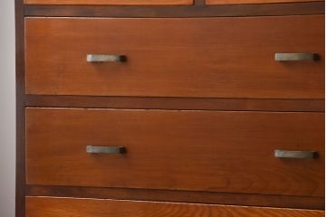 レトロ家具　昭和レトロ　シンプルな古い木製のアンティークチェスト(2)