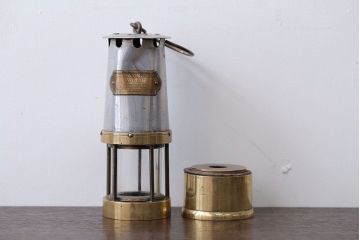 アンティーク雑貨　イギリスアンティーク　J.H.NAYLOR社製　Miners Safety Lamp(安全灯・ランプ)