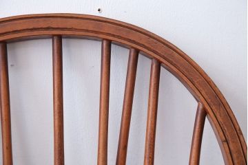 ヴィンテージ家具　ビンテージ　秋田木工の後姿が美しいウィンザーチェア(ダイニングチェア、ウインザーチェア)