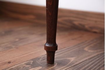 アンティーク家具　イギリスアンティーク　彫刻が美しいオーク材の大ぶりなダイニングチェア2脚セット