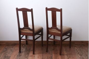 アンティーク家具　イギリスアンティーク　彫刻が美しいオーク材の大ぶりなダイニングチェア2脚セット