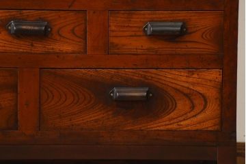 アンティーク家具　アンティーク　モールガラス入り!古い木製の脚付き引き戸収納棚