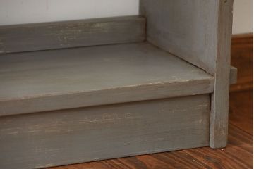 アンティーク家具 アンティークペイント シャビーでおしゃれな楔式本棚