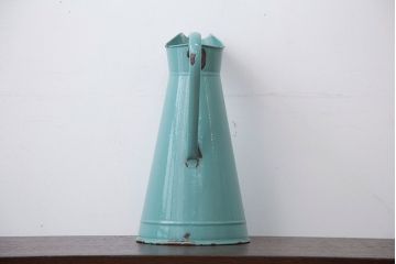 アンティーク雑貨　イギリスアンティーク　ホーロー製のおしゃれなピッチャー(水差し)