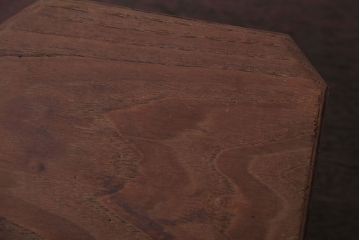 アンティーク雑貨　古民具・骨董　総欅材の漆が美しい花台ととても小さな桑材の花台のセット