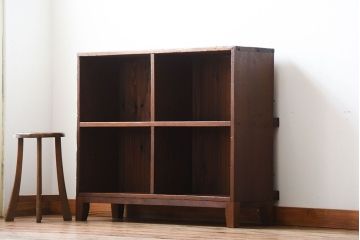 アンティーク家具　アンティーク　ブックラック付き!古い木製のマス目本棚(1)