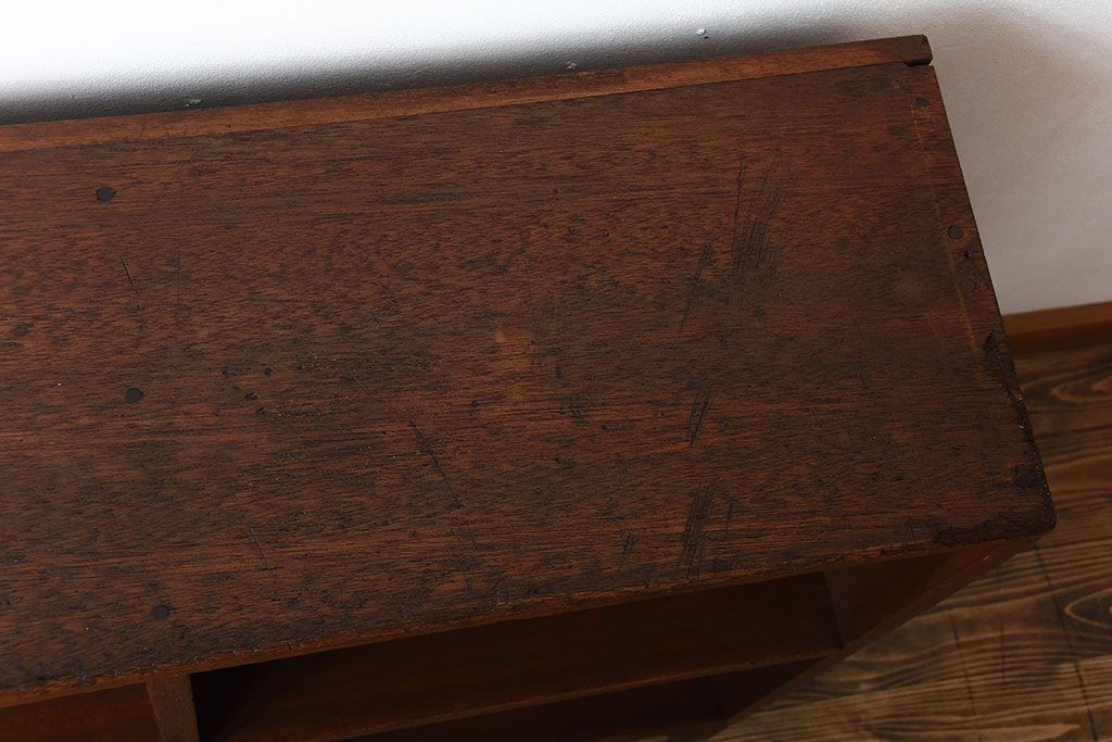 アンティーク家具　アンティーク　ブックラック付き!古い木製のマス目本棚(1)