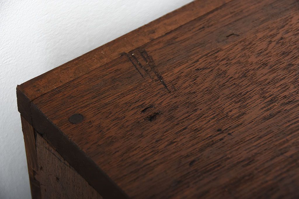 アンティーク家具　アンティーク　ブックラック付き!古い木製のマス目本棚(1)